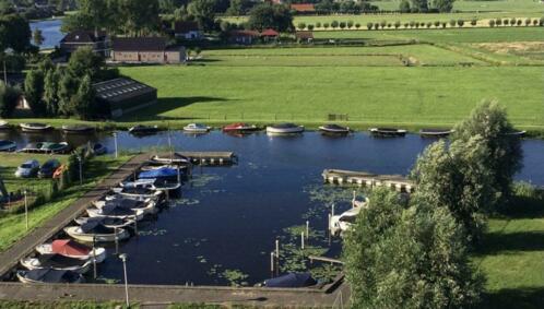 Ligplaats haven driegatenbrug Leiderdorp te koop 7,5 x 2,5 m