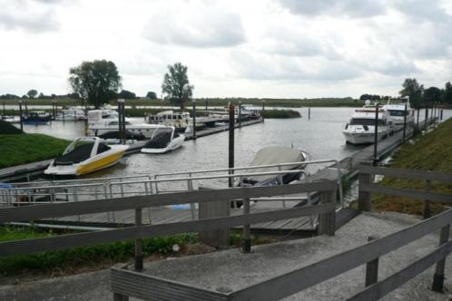 Ligplaats te huur (9x3m) jachthaven Ammerzoden bij Heusden
