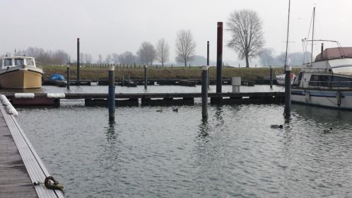 Ligplaats te huur (9x3m) jachthaven Ammerzoden bij Heusden 
