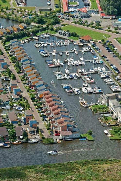 Ligplaatsen in Heeg Friesland 7 m. amp 8,5 m.