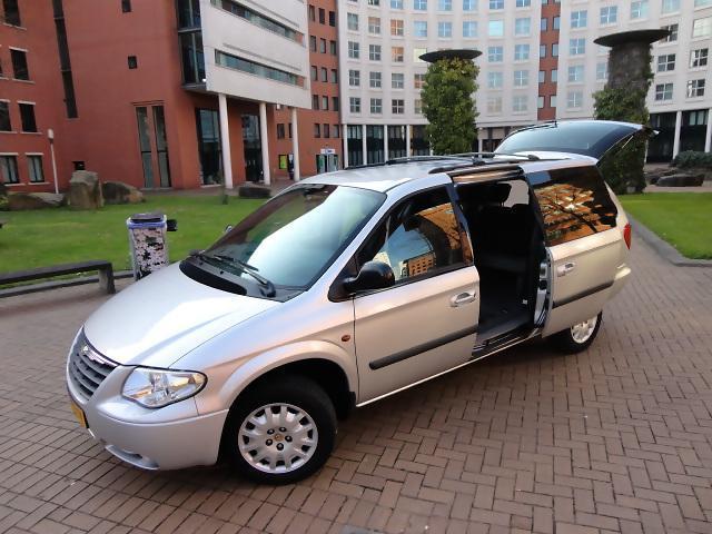 Limited Grand Mpv 2.8Crd.Aut.Pdc.Navi.Private.Stow N Go.Nap