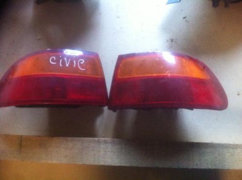 Linker en rechte achterlicht Civic 3 deurs 1992 tot 1995