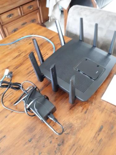 Linksys max stream ea9500 tri -band wifi router