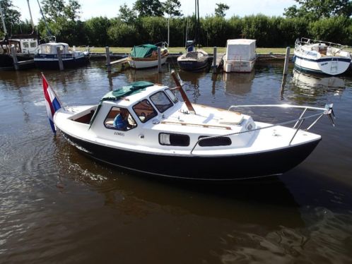  Lm 23 de Luxe motorsloep zeer rijk uitgevoerd NW YANMAR