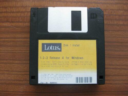 Lotus 1-2-3 versie 4 op 6 diskettes