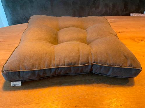 Lounge kussens 60x60 cm, grijs.