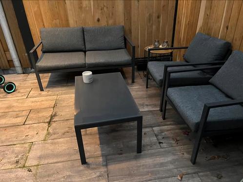 Lounge set, bank  2 stoelen  tafel met glasplaat