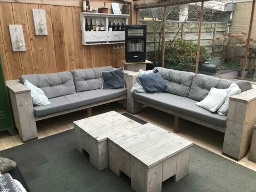 Lounge set steigerhouten incl eettafel.