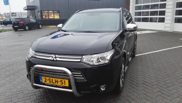 LPG G3 Mitsubishi Outlander 2.0 Phev 4WD CVT 2013 Zwart