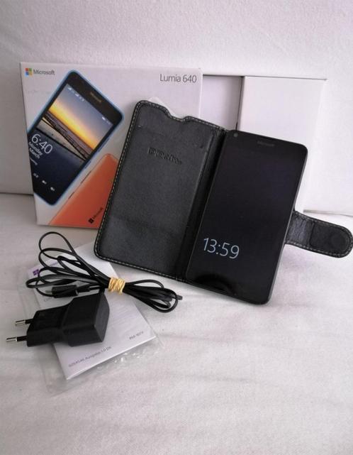 Lumia 640 - Dual Sim - Smartphone - 8GB