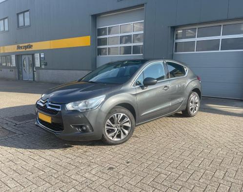 Luxe Citroen DS4 1.6 e-HDI So Chic  3e Eig.  Leder  Sport