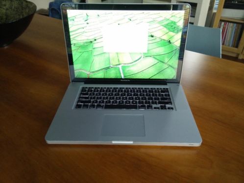 Mabook Pro 15 early 2011, i7 2.0GHz, 16GB ram met extra039s