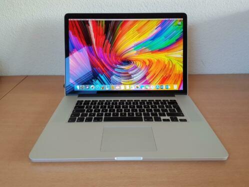 Mac Book Pro 15 inch SSD en 8 GB, 2.3 Ghz intel Core I7