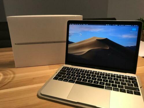 MacBook 12034 (2017) zilver - lichte Apple laptop met sleeve
