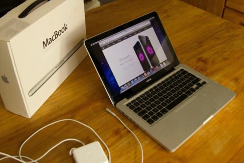 Macbook 13 inch unibody,eind 2008, acculader 2013 vervangen