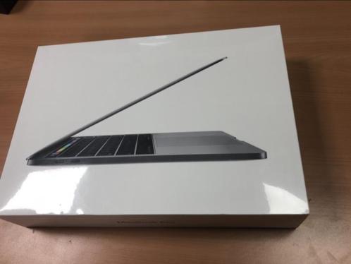 macbook 13 mid 2018 2.3 8gb 512ssd spacegr geseald touchbar