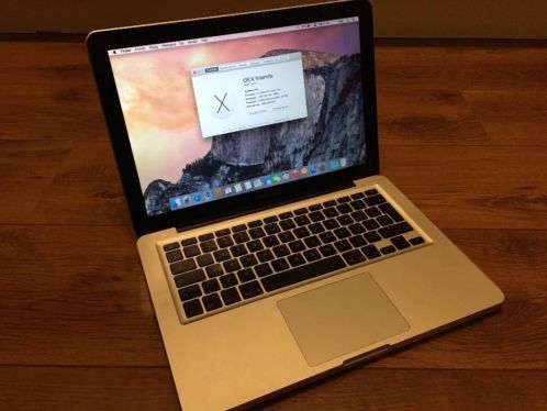 Macbook 13034 2,4 Ghz, 4 GB RAM ( medio 2010 ) met defect