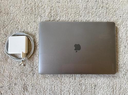 MacBook 15 inch, 2,4 GHz 8-core Intel Core i9, 32GB, 1TB