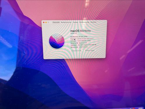 Macbook 15 inch  2,6GHz 6 core i7  16GB  256GB flash
