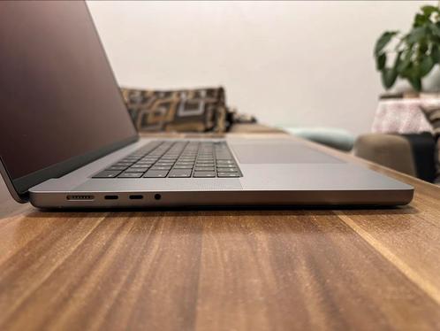 Macbook 16 inch M1 max 32 gb 1 tb