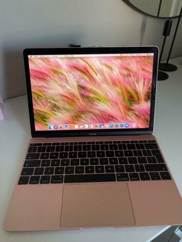 MacBook 2016 12 inch Retina  8GB
