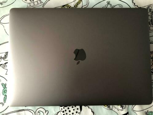Macbook 2018 - 512 GB SSD - 16 GB werkgeheugen - BTW factuur
