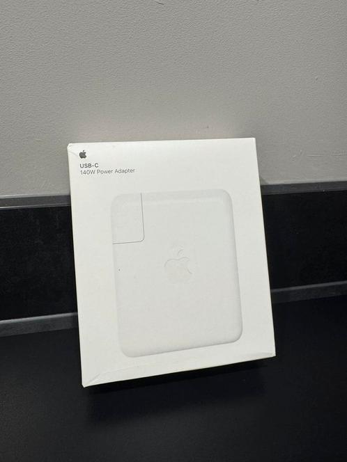 MacBook Adapter 140W Nieuw in verpakking