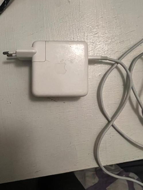 MacBook adapter met kabel
