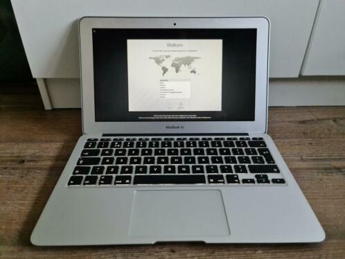 MacBook Air 11 inch 2011