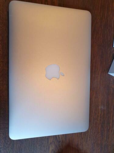 MacBook Air 11 inch (early 2014)