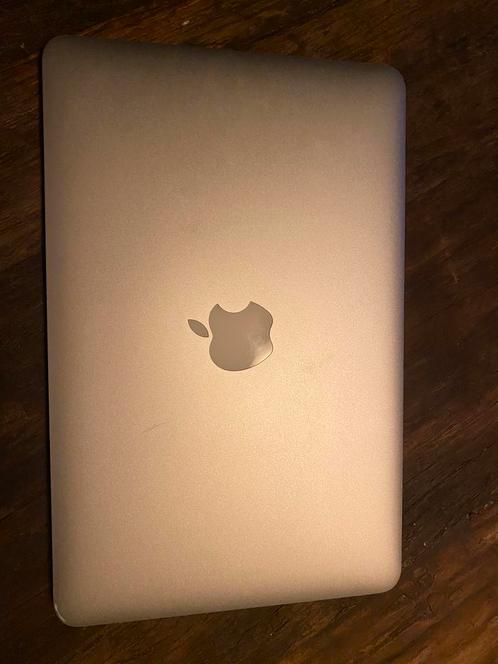 MacBook Air (11-inch, Early 2015)