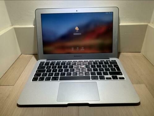 MacBook Air 11 mid 2011  i7 1,8GHz  128GB working perfect