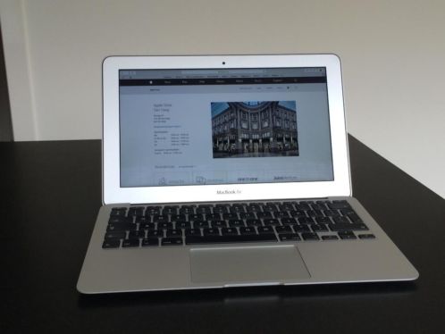 Macbook Air 11034 1.6 GHz Intel Core i5 125Gb