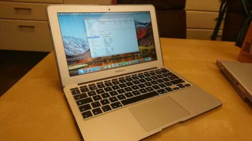 MacBook air 11034 2015 8gb ram