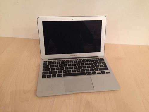 MacBook Air 11039039 i54GB64GB SSDIntel-Garantie