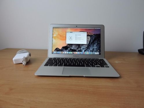 Macbook Air 11,6 1,3 Ghz i5 4GB 128GB SSD ( Garantie )