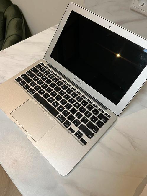 MacBook Air - 11.6 Inch - 2014