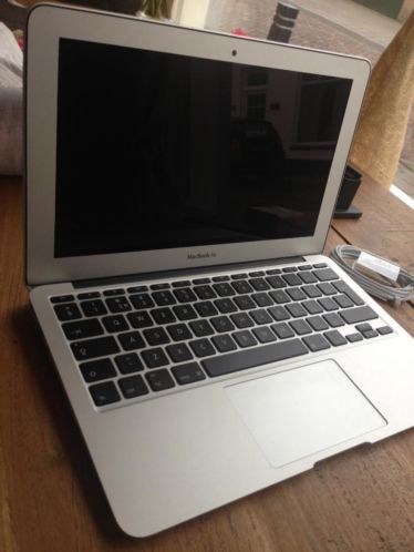 Macbook Air 11,6039039 1.6Ghz i5 2B 64GB Midd 2011 Als Nieuw