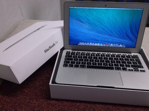 Macbook Air 11.6i51.4GHz4GB128GB