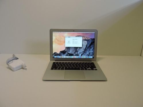 Macbook Air 13 1,7 Ghz i7 8GB 512GB SSD (NieuwstaatGarantie