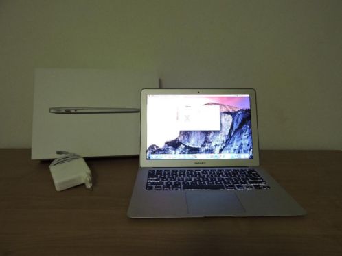 Macbook Air 13 2,0 Ghz i7 8GB 512GB SSD NieuwstaatGarantie 