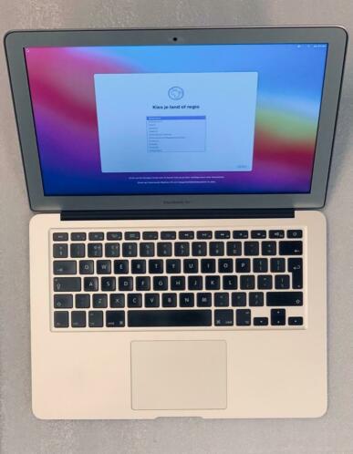 MacBook Air 13 2017  Core i5  8GB RAM  128GB SSD  499