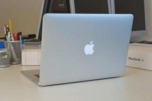 macbook air 13 2017 nov 1.8 8gb 128ssd 25 cyc nieuw bon doos