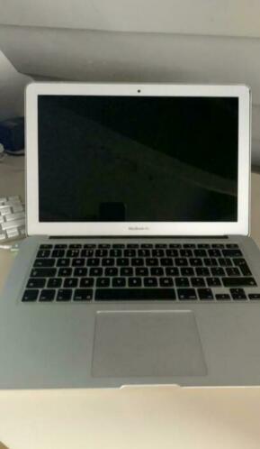 MacBook Air 13-3 Inch Early 2014 4GB256GB.
