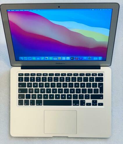 MacBook Air 13-inch 2017  1,8 GHz Core i5  8 GB RAM