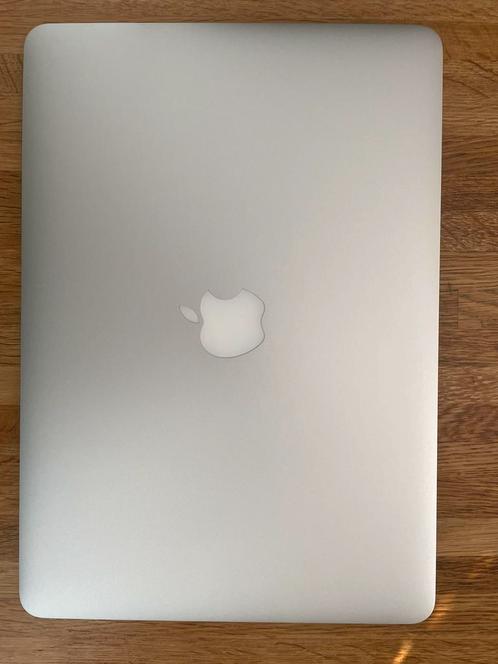 MacBook Air (13-inch, 2017)