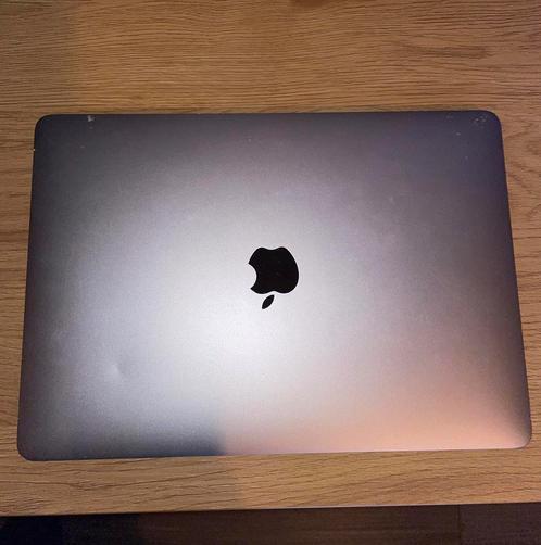 MacBook Air (13-inch, 2018) met vervangingsbehoefte batterij