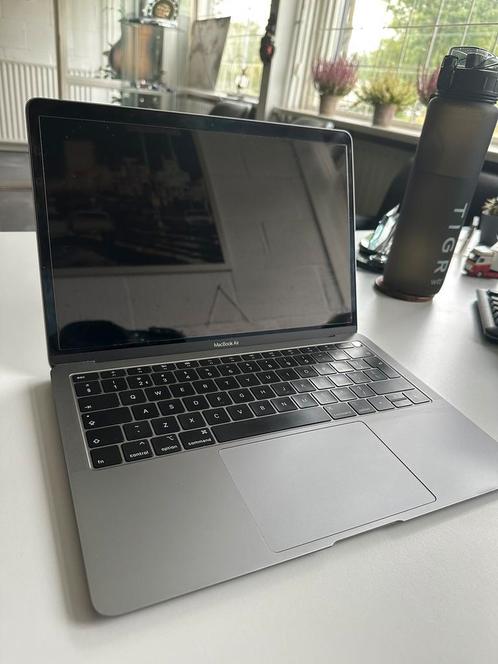 MacBook Air 13 inch 2019 256 GB amp 8 GB werkgeheugen