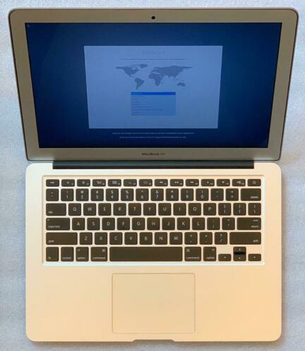 MacBook Air 13-inch  2,2 GHz Core i7  8 GB RAM  256 SSD