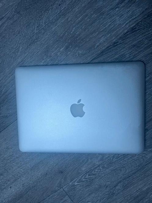 Macbook air 13 inch A1466